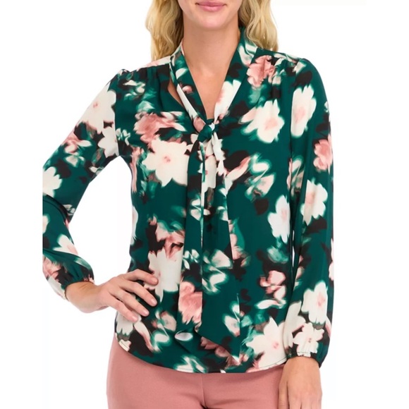 The Limited Tops - The Limited Green Floral Long Sleeve Blouse - Size 1X